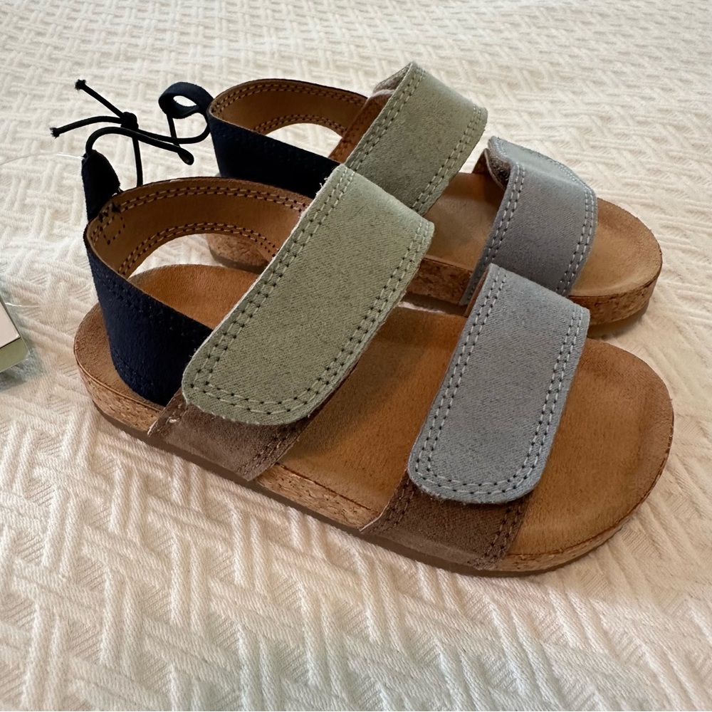 NWT little boys H&M velcro sandals